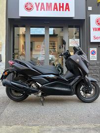 YAMAHA X-MAX 300 Tech Max