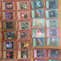 Lotto di 44 carte YU-GI -Ho