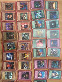 Lotto di 44 carte YU-GI -Ho