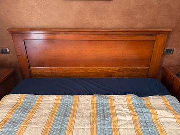 Letto in legno con cassonetto