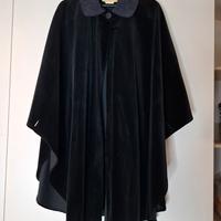 Mantella vintage in velluto nero 