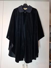 Mantella vintage in velluto nero 