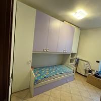 Camera bambina in buone condizioni