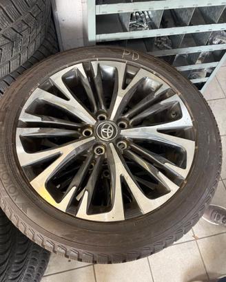 Set 4 Cerchioni Yaris Cross + Gomme