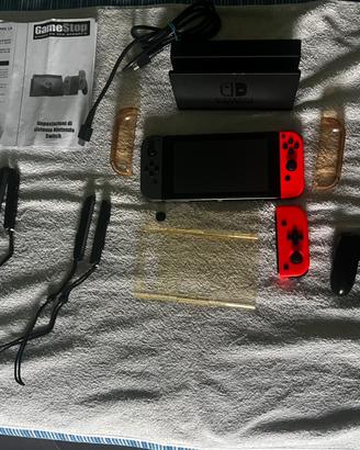 NintendoNintendo Switch v1 con 3 Joy-Con accessori