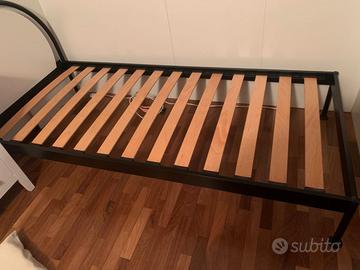 Letto singolo in ferro battuto