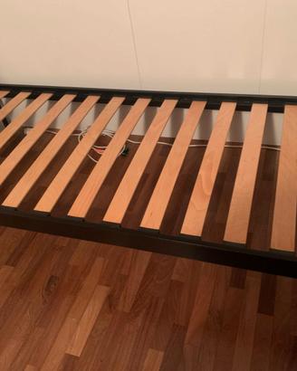 Letto singolo in ferro battuto