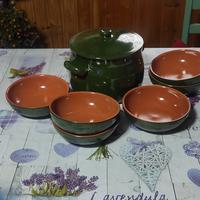set pentola e ciotole in terracottta
