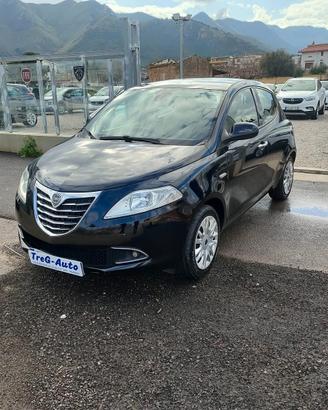 Lancia Ypsilon 1.2 69 CV 5 porte S&S Gold