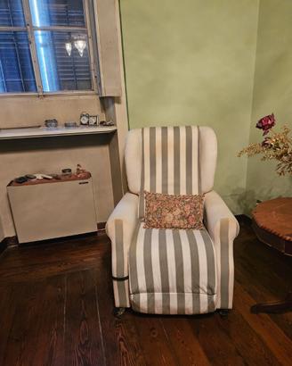 Poltrona relax elettrica 2 motori, tessuto righe p