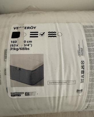 Materasso matrimoniale nuovo, ancora imbustato