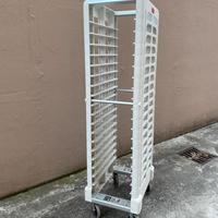 Carrello portavassoi
