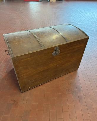 Baule antico in legno
