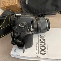 Macchina reflex Nikon D5000 + teleobiettivo