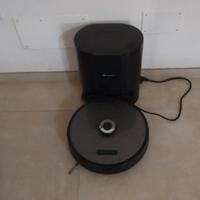 Robot aspirapolvere e lava pavimenti 