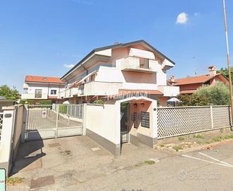 Nerviano - Elegante appartamento con giardino priv