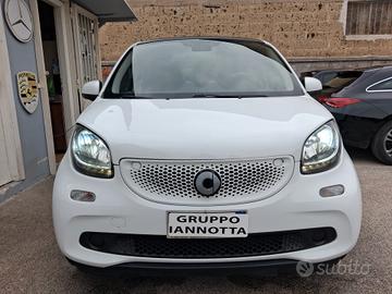 Smart ForFour FOR FOUR 1.0 71 C.V. NAVIGATORE FARI