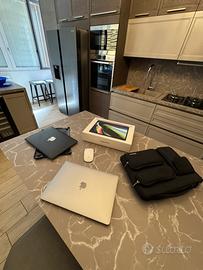 MacBook Pro M1 13” 512GB perfetto con accessori