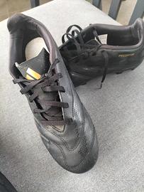 scarpe calcio o rugby n.38,5 Adidas predator