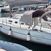 Oceanis 323