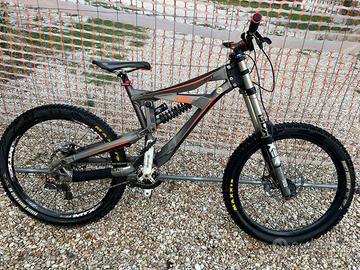 Downhill ktm aphex