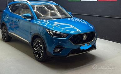 Mg luxury ZS/Autocarro