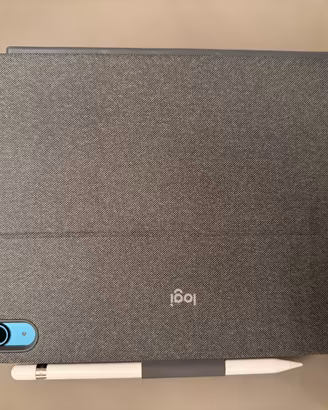 iPad 10ª Gen 64GB + Logitech + Apple Pencil