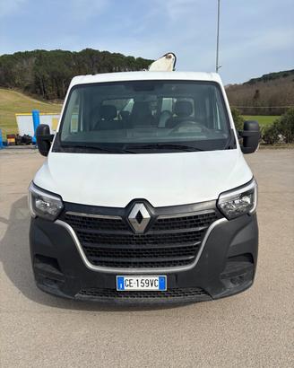 Renault Master con Gru