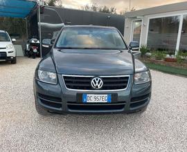 VOLKSWAGEN - Touareg - V6 TDI DPF tiptronic