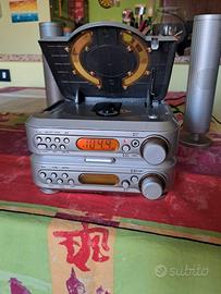 Bruneau mini radio cd con 2 casse ora sul display 