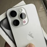 iPhone 15 Pro 512GB Titanio Bianco