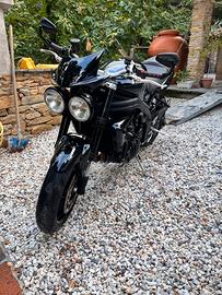 Triumph speed triple 1050
