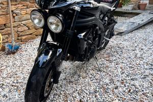 Triumph speed triple 1050
