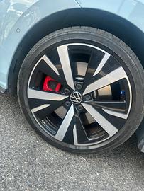 CERCHI ORIGINALI VW BAKERSFIELD 18”  + BRIDGESTONE