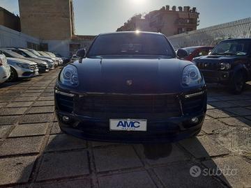 PORSCHE Macan 2.0