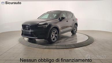 VOLVO Xc40 B3 Mild Hybrid Automatico Plus Dark
