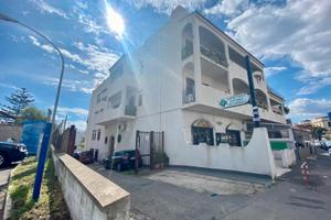 Sant'Agata - 3 locali, con scorcio, da ammodernare