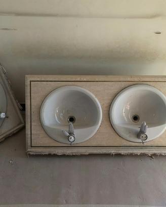 doppio lavabo in marmo