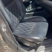 Sedile auto elettrico per disabili
