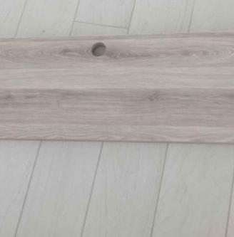 Mensolone con passaggio fili