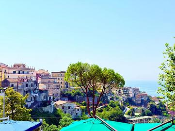 4 LOCALI A VIETRI SUL MARE