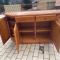 Mobile in legno massiccio