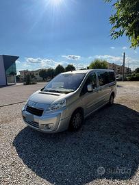 Peugeot Expert 8 posti