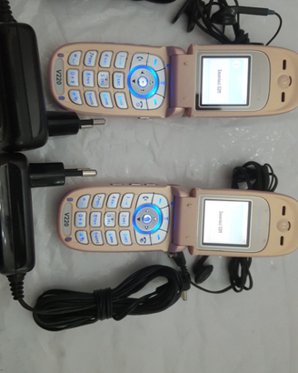 Motorola V220E Cingular Flip Cell Phone For Sale In San Antonio, TX - Foto 3