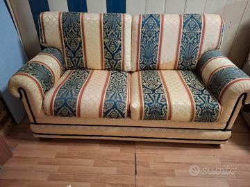 divano 2 posti nuovo 