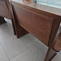 tavolo e panche in legno