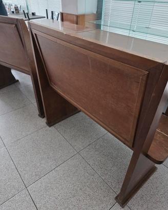 tavolo e panche in legno