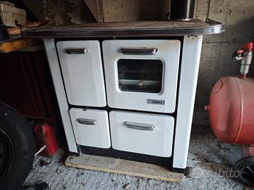 Stufa a legna Zoppas vintage con forno – funzionan