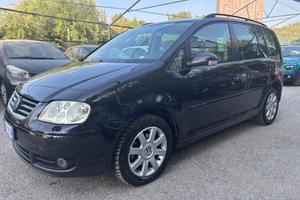 Volkswagen Touran 2.0 TDI 136CV highline Automatic