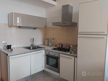CUCINA ANGOLARE BIANCA